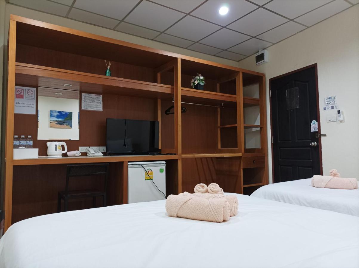 Double D Rooms & Cafe Bangkok Dış mekan fotoğraf