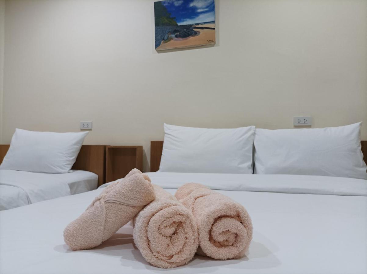 Double D Rooms & Cafe Bangkok Dış mekan fotoğraf