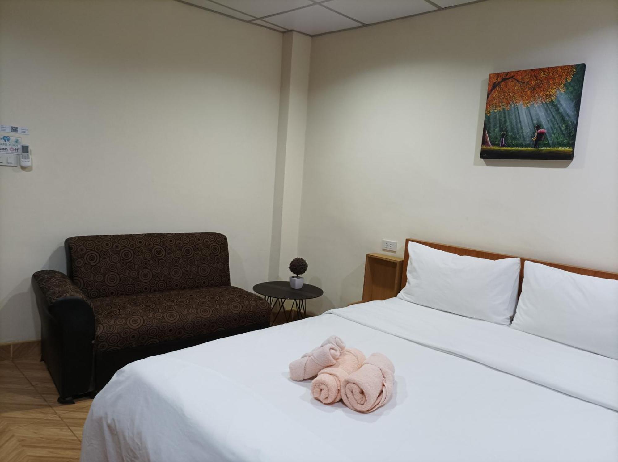 Double D Rooms & Cafe Bangkok Dış mekan fotoğraf
