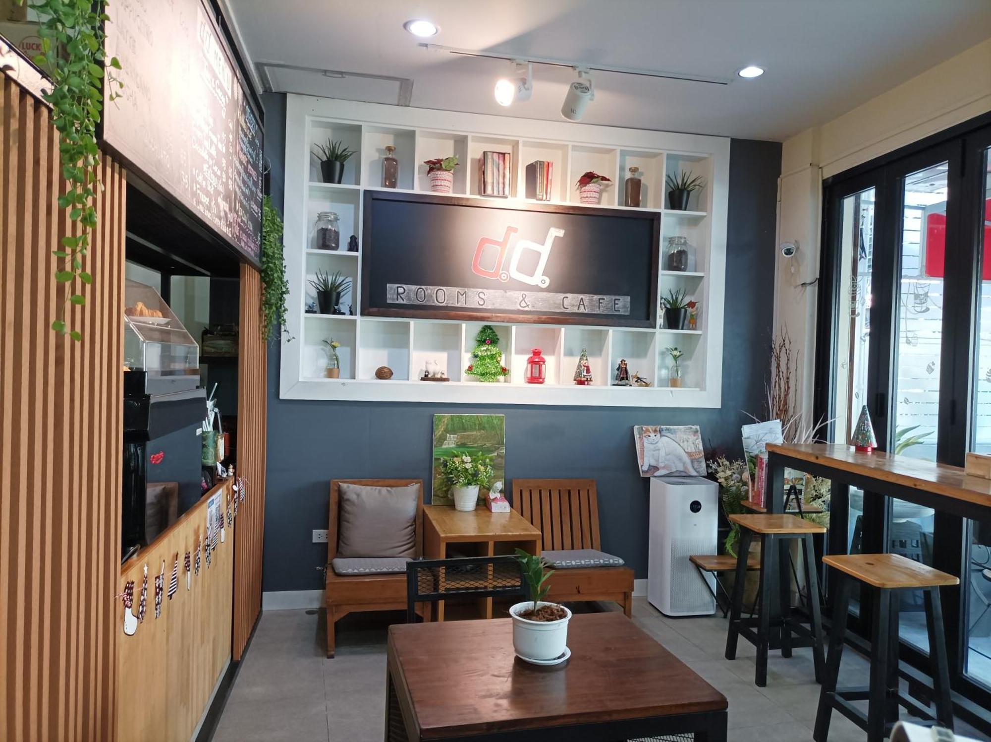 Double D Rooms & Cafe Bangkok Dış mekan fotoğraf